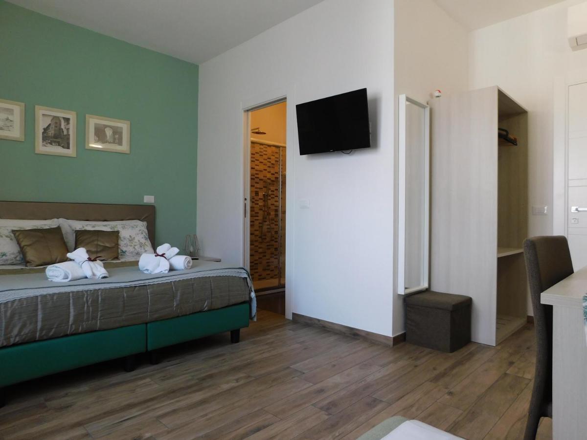 Porta Alla Croce Guest House فلورنس المظهر الخارجي الصورة